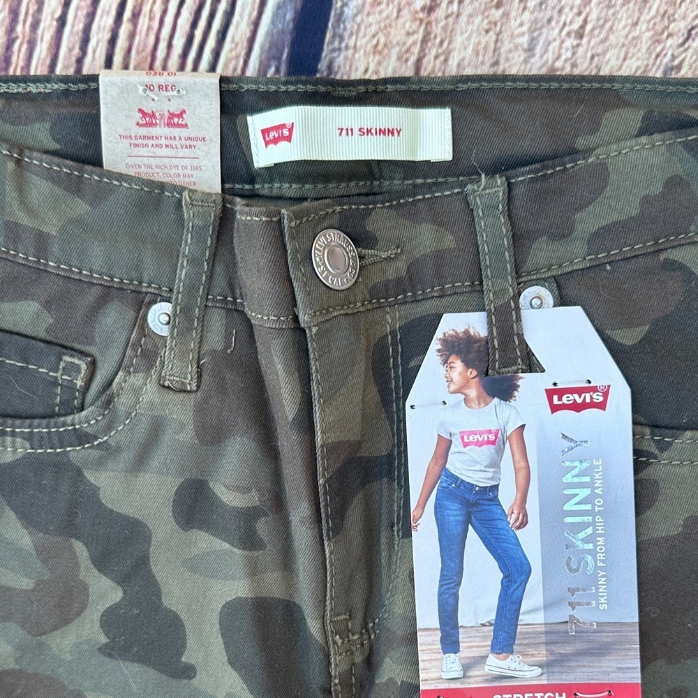 Levi's Kids Camouflage Jeans - Picture 2 of 7